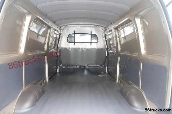 Wuling Rongguang EV Basic Type 2.4T 2-Seat 4.49m Pure Electric Closed Van (Light Beige) 41kWh Body (3) | 86Trucks