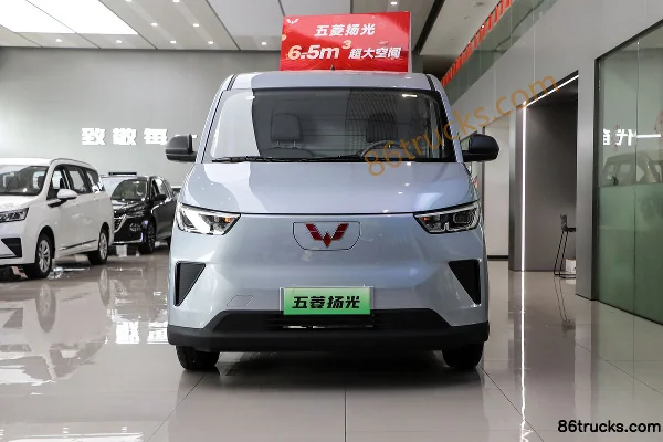 Wuling Yangguang Practical Type 2.9T 2-Seat 4.985m Electric Panel Van 31.9kWh Exterior (2) | 86Trucks