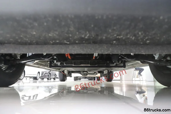 Wuling Yangguang Practical Type 2.9T 2-Seat 4.985m Electric Panel Van 31.9kWh Chassis (1) | 86Trucks