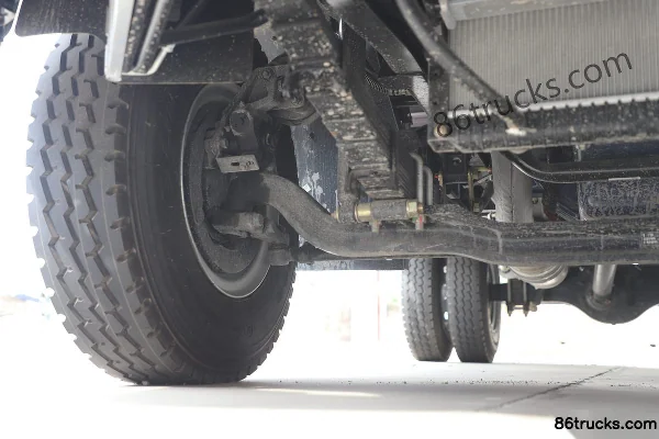 Sinotruk HOWO Hanjiang 170 ch 4X2(6 roues) Camion plateau à ridelles 4,15 m cabine simple (WLY 8 vitesses) Châssis (2) | 86Trucks