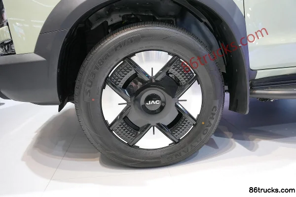 JAC Hunter EV 2024 Flagship 4WD Double Cab Electric Pickup Truck with Side Boards 88kWh Châssis (3) | 86Trucks