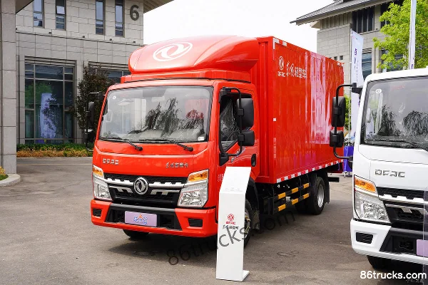 Dongfeng Duolika D5 Super Power 2.0L 150 hp 4X2(6 wheels) Gasoline 4.02m single-row box van light truck Exterior (3) | 86Trucks