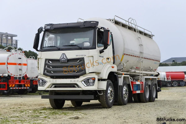 Sinotruk HOWO N5G 350 ch 8X4(12 roues) Camion transport de poudre à faible densité (marque Huaxia Chille) Extérieur (3) | 86Trucks
