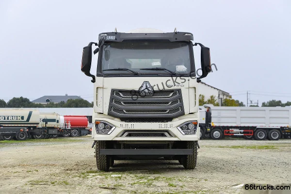 Sinotruk HOWO N5G 350 ch 8X4(12 roues) Camion transport de poudre à faible densité (marque Huaxia Chille) Extérieur (2) | 86Trucks