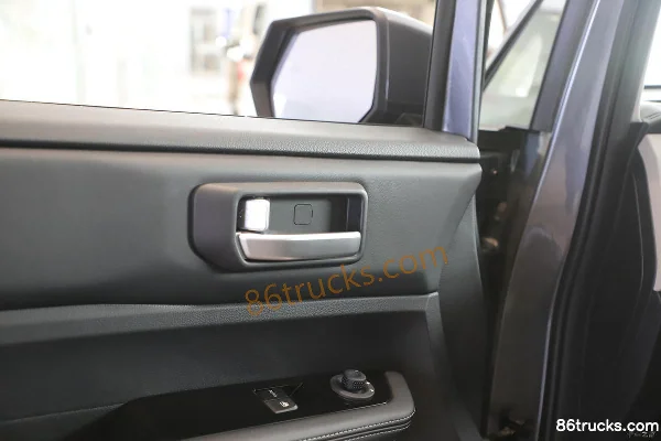 Wuling Zhengcheng Luxury 146 hp 1.5L Gasoline 9-Seat Multi-Purpose Passenger Vehicle (China VI) Cab (2) | 86Trucks