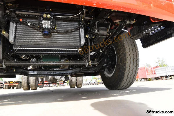 FAW Jiefang Lingtu 165hp 4X2(6 wheels) 3.78m Semi-row Stake Truck (China VI) (4.875 Ratio) Chassis (3) | 86Trucks