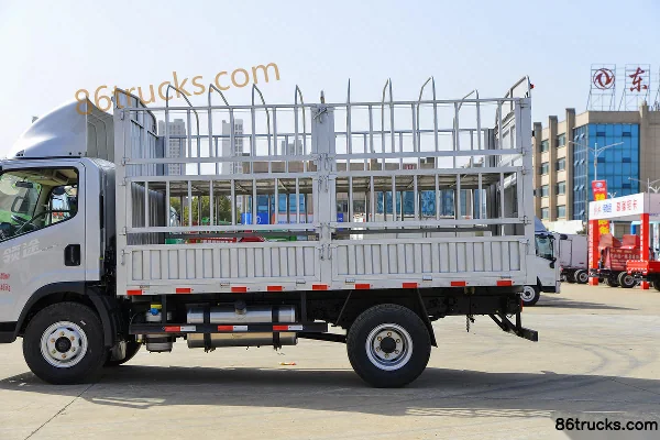 FAW Jiefang Lingtu 165 hp 4X2(6 wheels) 4.16m Single Row Cage Cargo Light Truck (Wide Body) (1) | 86Trucks
