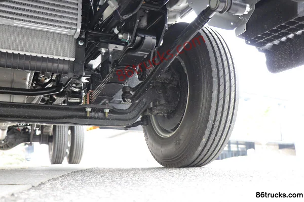 JMC Kaiwei Blue Whale Wide Body 170 ch 4X2(6 roues) 4.1 m camion porteur à ridelles, cabine simple Châssis (3) | 86Trucks