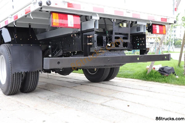 JMC Kaiwei Blue Whale Wide Body 170 ch 4X2(6 roues) 4.1 m camion porteur à ridelles, cabine simple Carrosserie (3) | 86Trucks