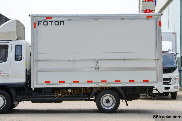 Foton Aumark M 2.0L 144hp 4X2(6 wheels) Gasoline 3.535m Semi-Cab Wing Opening Van Small Truck Body (2) | 86Trucks