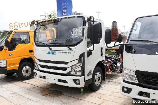 JMC Lexing E-Luda 4.5T 4.2m Single-Cab Plug-in Range-Extended Hybrid Flatbed Light Truck (Air Brake) 50.38kWh 4X2(6 wheels) Exterior (3) | 8