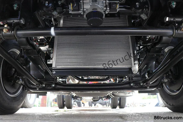JMC Lexing E-Luda 4.5T 4.2m Single-Cab Plug-in Range-Extended Hybrid Flatbed Light Truck (Air Brake) 50.38kWh 4X2(6 wheels) Chassis (1) | 86