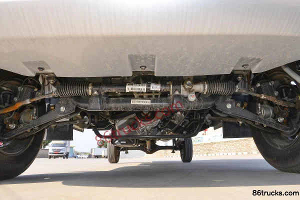 Jinbei Jinka S2 Comfort 1.6L 123 ch 4X2(6 roues) essence camion plateau simple cabine 3,05 m Châssis (1) | 86Trucks