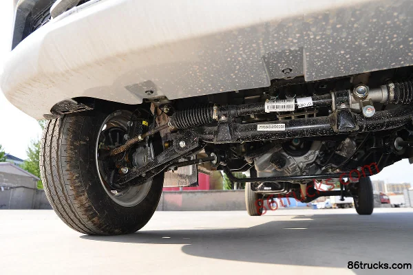 Jinbei Jinka S2 Comfort 1.6L 123 ch 4X2(6 roues) essence 3,05 m fourgon monoplace Châssis (2) | 86Trucks