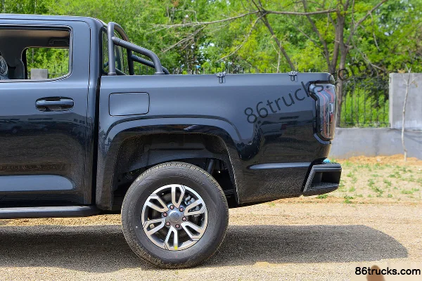 JMC Da Dao Quannengzhe Comfort 2.3T Diesel 177hp Automatic 4WD Standard Wheelbase Double Row Pickup Official Photos (1) | 86Trucks