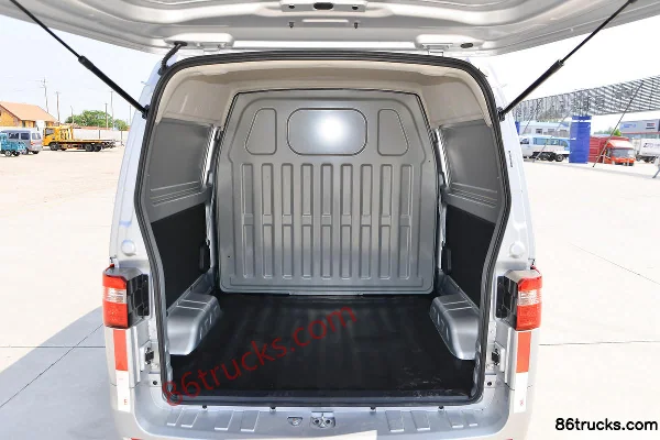 Jinbei Xiaohaishi X30 2024 Wealth Edition 110hp 1.5L Gasoline 2/5-Seat Panel Van Body (1) | 86Trucks