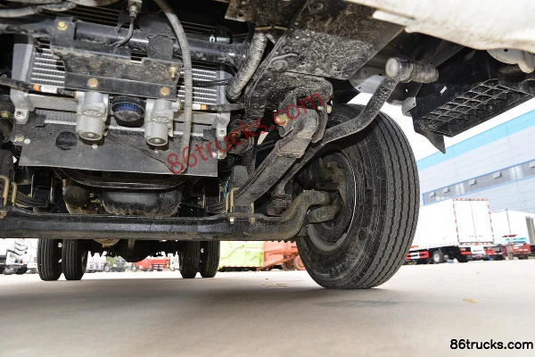 Isuzu KV100 132 ch 4X2(6 roues) camion frigorifique 4,07 m (marque Chengliwei) Châssis (3) | 86Trucks
