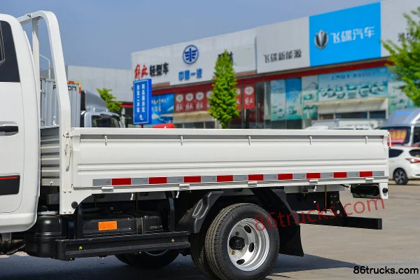 Lanqing Auto Ling R 115ch 4X2(6 roues) 2.85m double-row flatbed micro truck Carrosserie (1) | 86Trucks