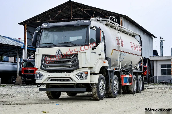 Sinotruk HOWO N5W 350hp 8X4(12 wheels) Dry Mortar Transport Truck (Huawei Chile Brand) Exterior (3) | 86Trucks