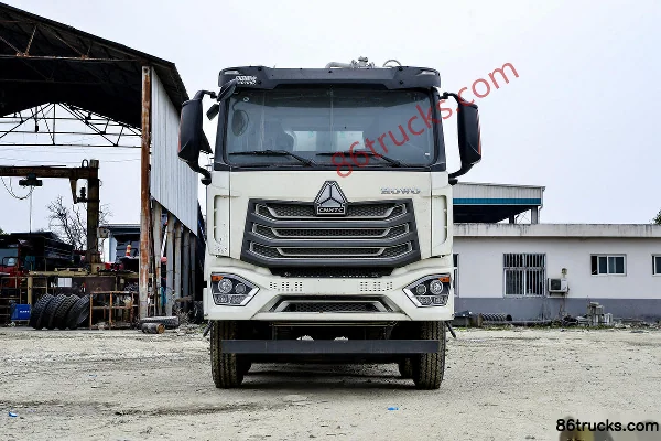 Sinotruk HOWO N5W 350hp 8X4(12 wheels) Dry Mortar Transport Truck (Huawei Chile Brand) Exterior (2) | 86Trucks