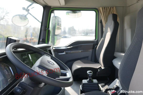 Proton Auto 31T 8X4(12 roues) camion benne à hydrogène 5,6 m 127,74 kWh Cabine (3) | 86Trucks