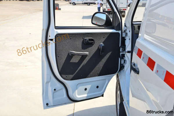 Jinbei Xiaohaishi X30 102hp 1.5L Gasoline 2-Seat Panel Van Cab (2) | 86Trucks