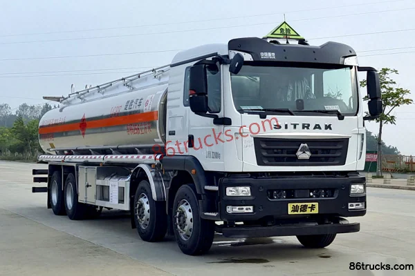 Chusheng Chusheng Sitrak chassis fuel tanker truck