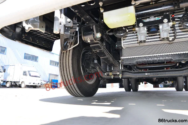 Foton Times Leader M5 132hp 4X2(6 wheels) 4.17m Single Row Flatbed Light Truck (China VI) Chassis (2) | 86Trucks