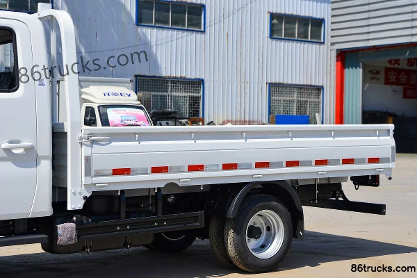 Times Leader S1 Startup 2L Gasoline 144 hp 4X2(6 wheels) Dongan 5-Speed 2.7m Double Row Flatbed Small Truck Body (1) | 86Trucks
