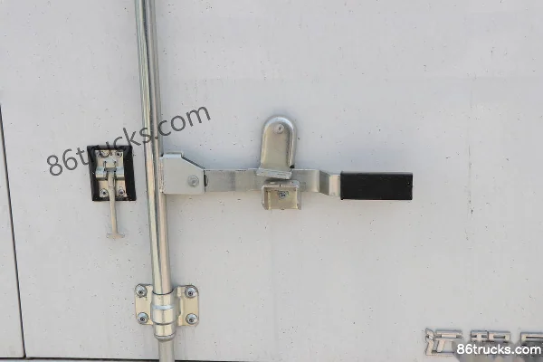 FARIZON Xingzhi H8M 4,5T 4,15 m camion léger fourgon à cabine simple hybride à prolongateur d'autonomie au méthanol 21,02 kWh 4X2(6 roues) C