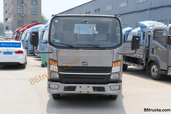 Sinotruk HOWO Hanjiang M 145hp 4X2(6 wheels) 4.15m single-row fence light truck (WLY 5-speed) Exterior (2) | 86Trucks