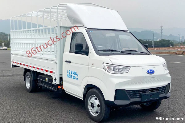 Qiwei Auto Guizhou Brand Changjiang 6 2024 Luxury Edition 3.5T 3.815m single-row stake truck 55.7kWh 4X2(6 wheels) Exter