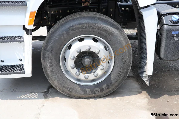 SHACMAN Delong M6000 Elite Edition 300 hp 4X2(6 wheels) 9.8m Van Cargo Truck Chassis (2) | 86Trucks