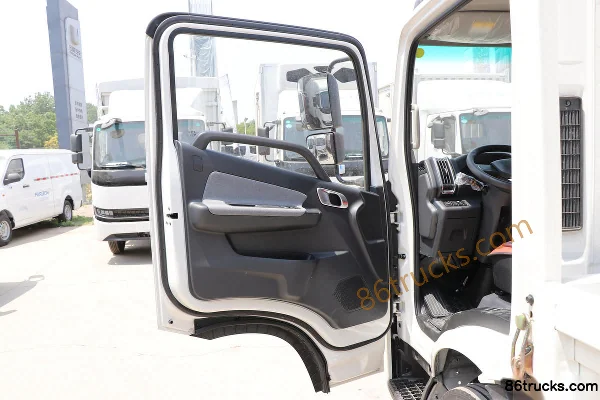 FARIZON Xingzhi H8M 4,5 T 4,15 m cabine simple, hybride rechargeable au méthanol avec hayon, 21,02 kWh 4X2(6 roues) Intérieur (1) | 86Trucks