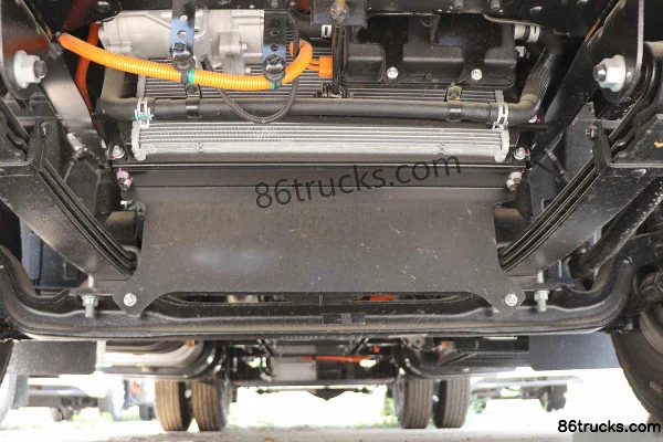 FARIZON Xingzhi H8E 2023 Model Zhiyun Edition 4.5T 4.02m Single Row Electric Refrigerated Truck 106.95kWh 4X2(6 wheels) Chassis (2) | 86Truc