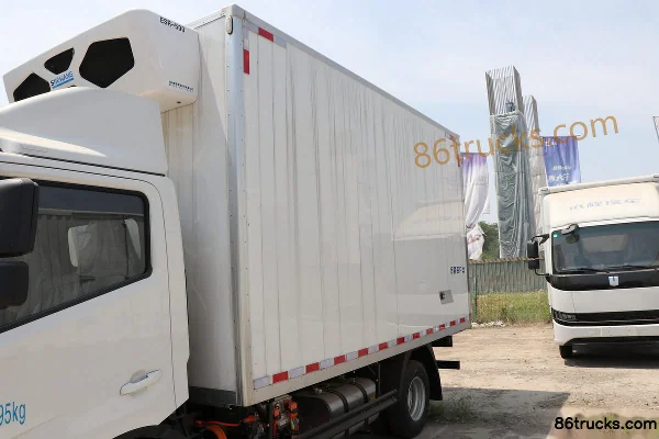 FARIZON Xingzhi H8E 2023 Model Zhiyun Edition 4.5T 4.02m Single Row Electric Refrigerated Truck 106.95kWh 4X2(6 wheels) Body (3) | 86Trucks