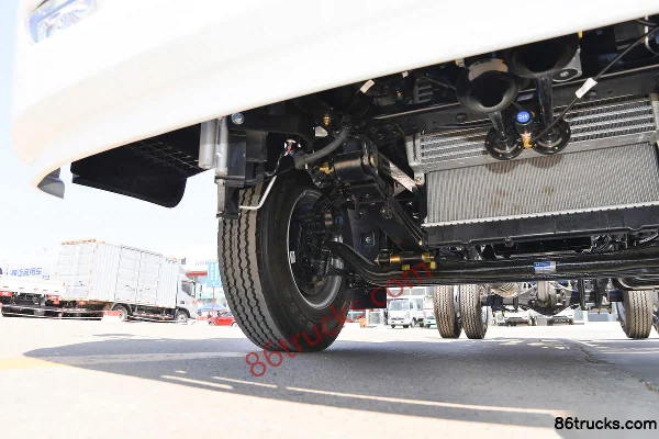 SHACMAN Commercial Vehicle Delong G1 155hp 4X2(6 wheels) 4.2m single-row van light truck (Fast Gear 8-speed) Chassis (2) | 86Trucks