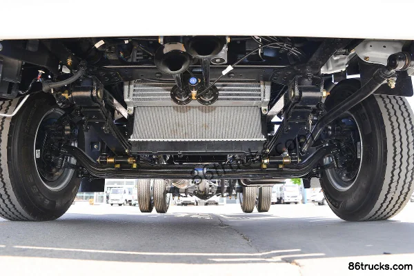 SHACMAN Commercial Vehicle Delong G1 155hp 4X2(6 wheels) 4.2m single-row van light truck (Fast Gear 8-speed) Chassis (1) | 86Trucks