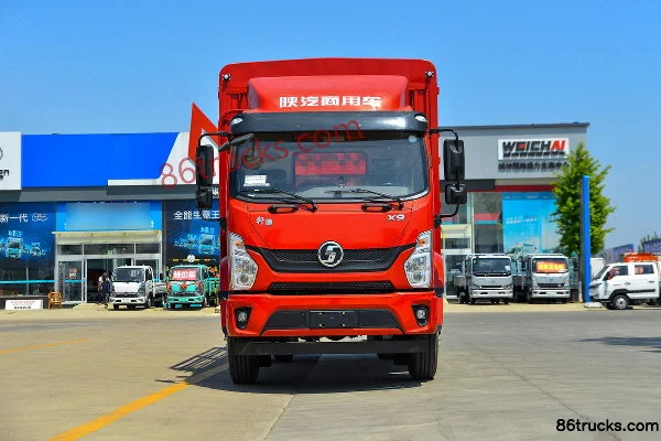 SHACMAN Commercial Vehicle Xuande X9 Lightweight Edition 240hp 4X2(6 wheels) 4.8m Semi-Sleeper Cargo Truck with Stake Sides Exterior (2) | 8
