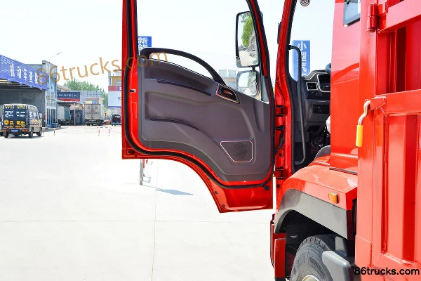 SHACMAN Commercial Vehicle Xuande X9 Lightweight Edition 240hp 4X2(6 wheels) 4.8m Semi-Sleeper Cargo Truck with Stake Sides Cab (2) | 86Truc