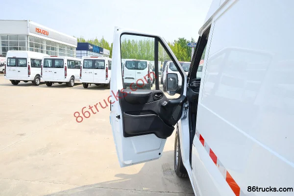JMC Fushun 2023 Model 146hp 2.0T Diesel 3-Seat Short Wheelbase Mid-Roof Van Truck Cab (1) | 86Trucks