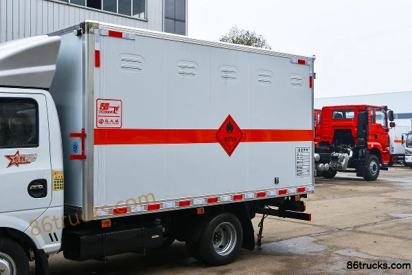 Dongfeng T5 1.5L 112hp 4X2(6 wheels) Gasoline 3.3m Flammable Gas Van Truck (Chufei Brand) Body (1) | 86Trucks