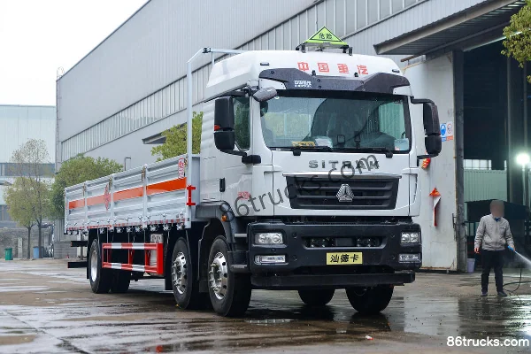 Sinotruk Sitrak C5H 250hp 6X2(8 wheels) 9.6m gas cylinder transport truck (Chufei brand)(China VI) Exterior