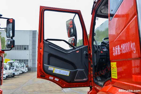 FAW Jiefang J6L 240 ch 4X2(6 roues) 6,8 m camion caisse pour gaz inflammables (marque Chufei) Cabine (1) | 86Trucks