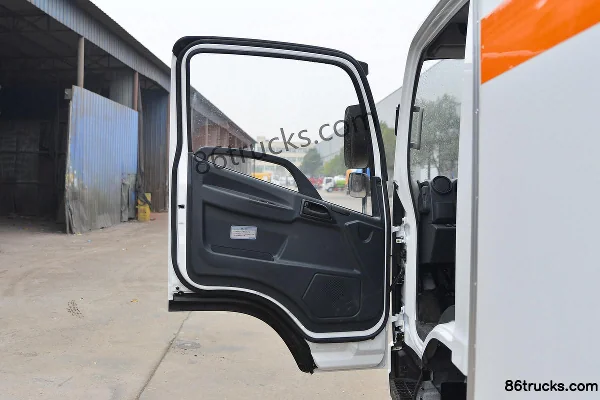 FAW Jiefang Hu VN 130hp 4X2(6 wheels) 4.1m Medical Waste Transfer Truck (Chufei Brand) Cab (1) | 86Trucks