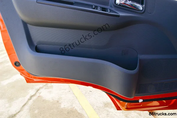 Dongfeng Captain Nebula K6-L Lightweight Standard Edition 163hp 4X2(6 wheels) 4.17m Single Row Cage Cargo Truck (China VI)(3.5t Rear Axle) C
