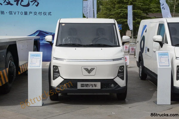 Leichi Xin V70 2.8T 2-seat 5.395m pure electric enclosed delivery truck 41.86kWh Exterior (2) | 86Trucks