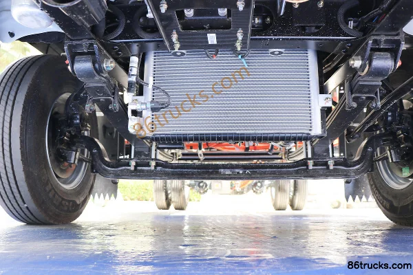 Sinotruk HOWO Hanjiang 4.5T 4.15m Single Row Pure Electric Stake Truck 131.98kWh 4X2(6 wheels) Chassis (1) | 86Trucks