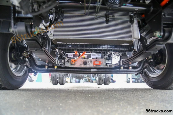 Aumark Zhilan EX 4.5T 3.8m single-row pure electric box light truck 63.75kWh 4X2(6 wheels) Chassis (1) | 86Trucks