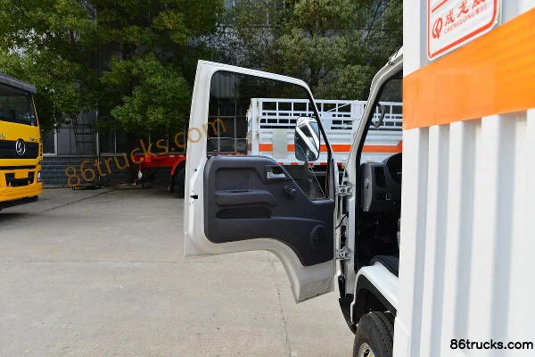 Foton Times Xiaoka Star 3 115 hp 4X2(6 wheels) 3.6m miscellaneous dangerous goods box transport truck (Chufei brand) (China VI) Cab (1) | 86